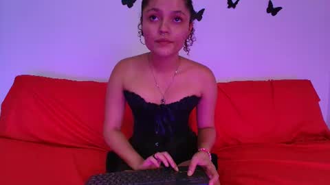 nikki_uwu online show from 14, 6, 2026