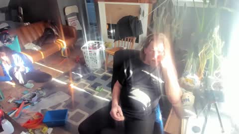 nikkiandtony online show from 29, 1, 2025