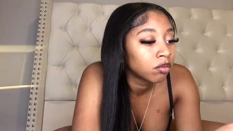 Snapshot of nikkib333 chatting on 18, 1, 2025 NikkiB online show from 18, 1, 2025