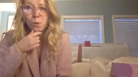 Snapshot of nikkib653466 chatting on 16, 1, 2026 nikkib653466 online show from 16, 1, 2026