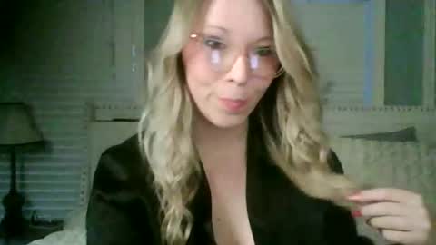 Snapshot of nikkib653466 chatting on 3, 2, 2026 nikkib653466 online show from 3, 2, 2026