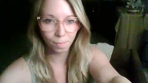 Snapshot of nikkib653466 chatting on 27, 3, 2026 nikkib653466 online show from 27, 3, 2026
