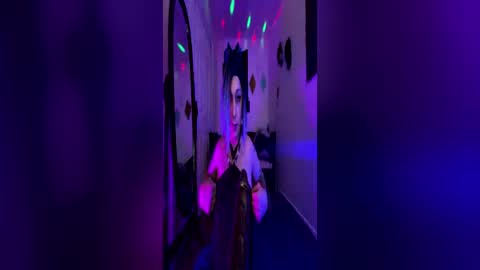 Nikki Neverland online show from 21, 6, 2026