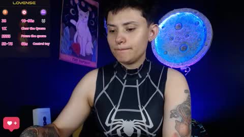 Snapshot of nikky_tomboy444 chatting on 19, 12, 2025 Nikky online show from 19, 12, 2025