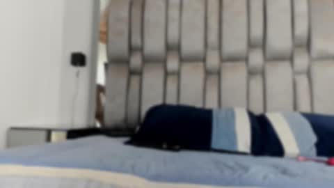     online show from 24, 10, 2025