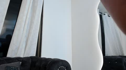 Snapshot of niklause_froid chatting on 5, 2, 2025 niklause_froid online show from 5, 2, 2025