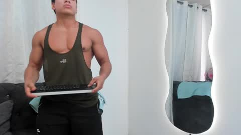 Snapshot of niklause_froid chatting on 10, 2, 2025 niklause_froid online show from 10, 2, 2025