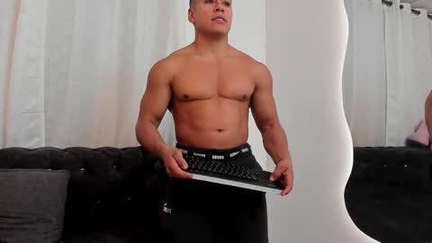 Snapshot of niklause_froid chatting on 13, 2, 2025 niklause_froid online show from 13, 2, 2025