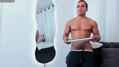 Snapshot of niklause_froid chatting on 27, 2, 2025 niklause_froid online show from 27, 2, 2025