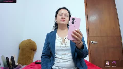 Snapshot of nikol32__ chatting on 16, 12, 2024 dayan online show from 16, 12, 2024