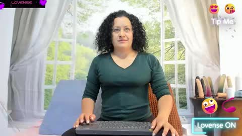 Snapshot of nikol32__ chatting on 29, 9, 2025 dayan online show from 29, 9, 2025
