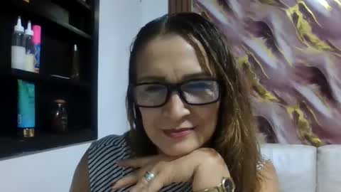 nikol_glow2026 online show from 29, 5, 2026