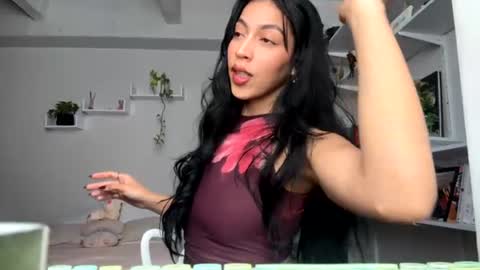 Snapshot of nikol_je chatting on 26, 6, 2026 Nicole cam online show from 26, 6, 2026