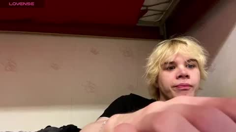 Snapshot of nikolasbucks chatting on 17, 12, 2025 nikolasbucks online show from 17, 12, 2025