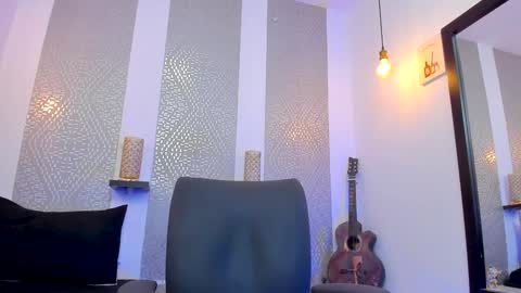    online show from 10, 12, 2024