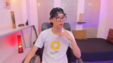    online show from 15, 10, 2025