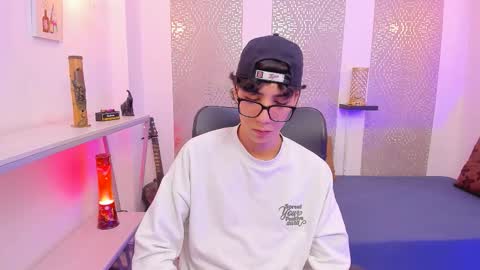    online show from 17, 10, 2025