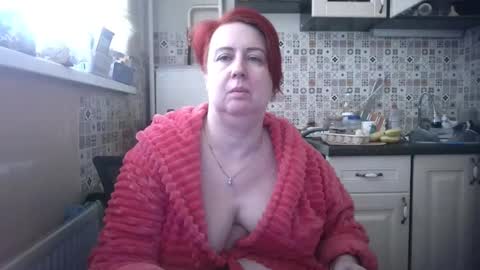 Snapshot of nikolettared chatting on 4, 2, 2025 Nikoletta online show from 4, 2, 2025