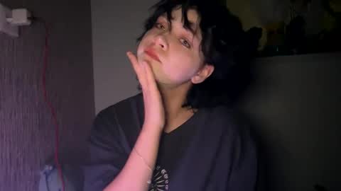 nikoli_naw online show from 4, 1, 2025