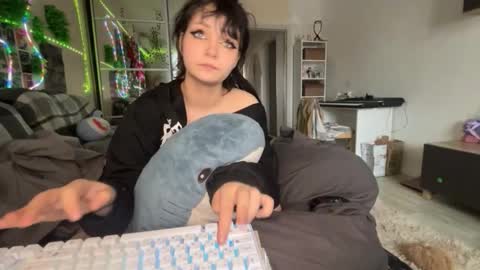 nikoli_naw online show from 5, 12, 2025