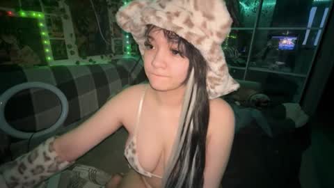 nikoli_naw online show from 6, 2, 2026