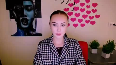 nikonara_ online show from 5, 12, 2024