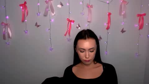 Snapshot of nikonara_ chatting on 1, 4, 2026 nikonara_ online show from 1, 4, 2026