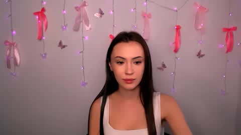 Snapshot of nikonara_ chatting on 5, 4, 2026 nikonara_ online show from 5, 4, 2026