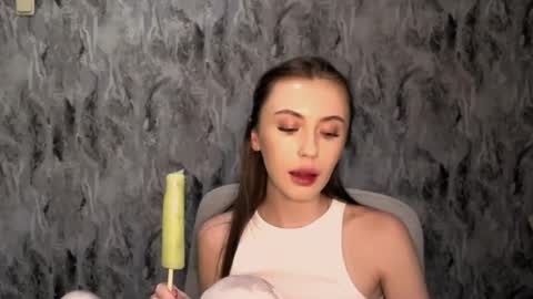 Snapshot of nikonara_ chatting on 10, 7, 2026 nikonara_ online show from 10, 7, 2026