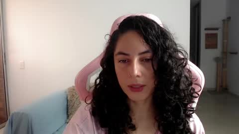 Snapshot of niky_blue chatting on 25, 2, 2025 niky_blue online show from 25, 2, 2025