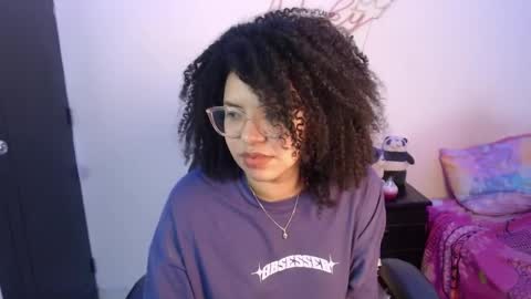 Snapshot of niky_golden chatting on 21, 1, 2025 Nicole GTM-5 1100 pm - 700 am online show from 21, 1, 2025