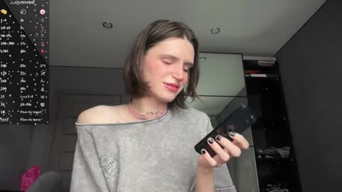 Snapshot of niky_long chatting on 25, 6, 2026 Niky online show from 25, 6, 2026