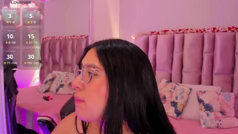 Snapshot of nikybrooks chatting on 12, 10, 2025 Niky Brooks online show from 12, 10, 2025