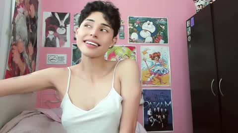 Nikylaine online show from 11, 12, 2024