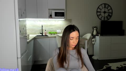 Snapshot of nilliluv chatting on 26, 12, 2024 Bella online show from 26, 12, 2024