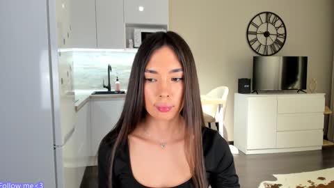 Snapshot of nilliluv chatting on 26, 1, 2025 Bella online show from 26, 1, 2025