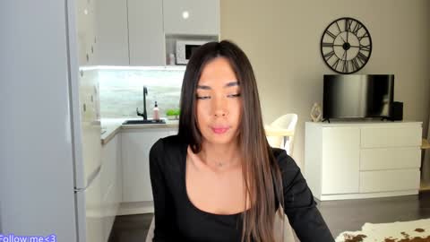Snapshot of nilliluv chatting on 27, 1, 2025 Bella online show from 27, 1, 2025