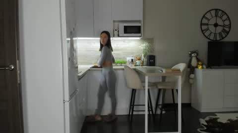 Bella online show from 27, 10, 2025