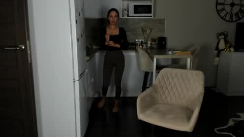 Bella online show from 11, 5, 2026