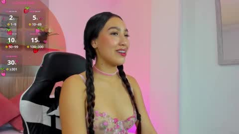 N I N A online show from 30, 9, 2025