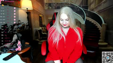 Snapshot of nina_deville chatting on 7, 4, 2026 Nina online show from 7, 4, 2026