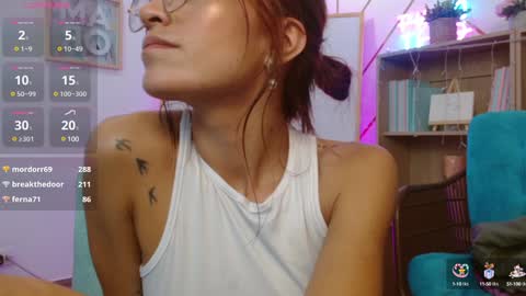 Snapshot of nina_neon chatting on 26, 1, 2025 NINA online show from 26, 1, 2025