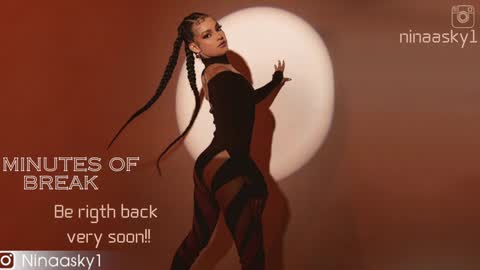 Snapshot of ninaa_sky chatting on 17, 12, 2024 online show from 17, 12, 2024
