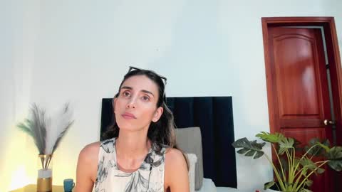 Nina online show from 24, 1, 2025