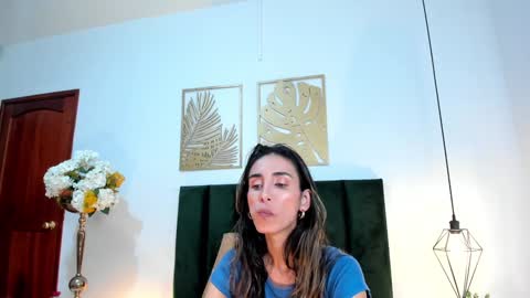 Nina online show from 8, 2, 2025