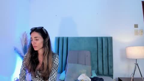 Nina online show from 10, 2, 2025