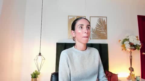 Nina online show from 3, 3, 2025