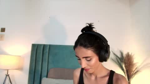 Nina online show from 23, 9, 2025