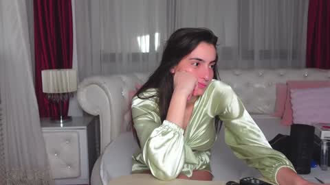 NinaCrystal online show from 9, 12, 2024