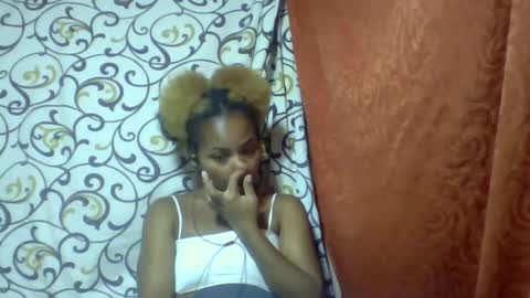 Ninah9794 online show from 15, 12, 2025